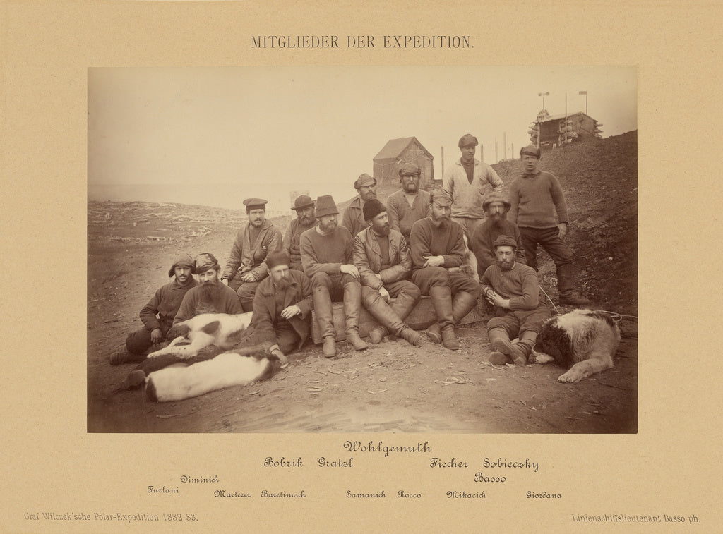 Richard Basso:Mitglieder der Expedition, Poster Print Wall Art