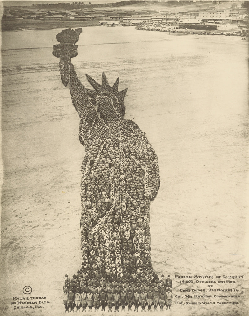 Mole & Thomas:Human Statue of Liberty. 18,000 Officers and M, Poster Print Wall Art
