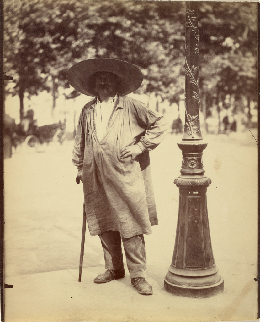 Eugène Atget:Fort de la Halle (Market Porter), Poster Print Wall Art