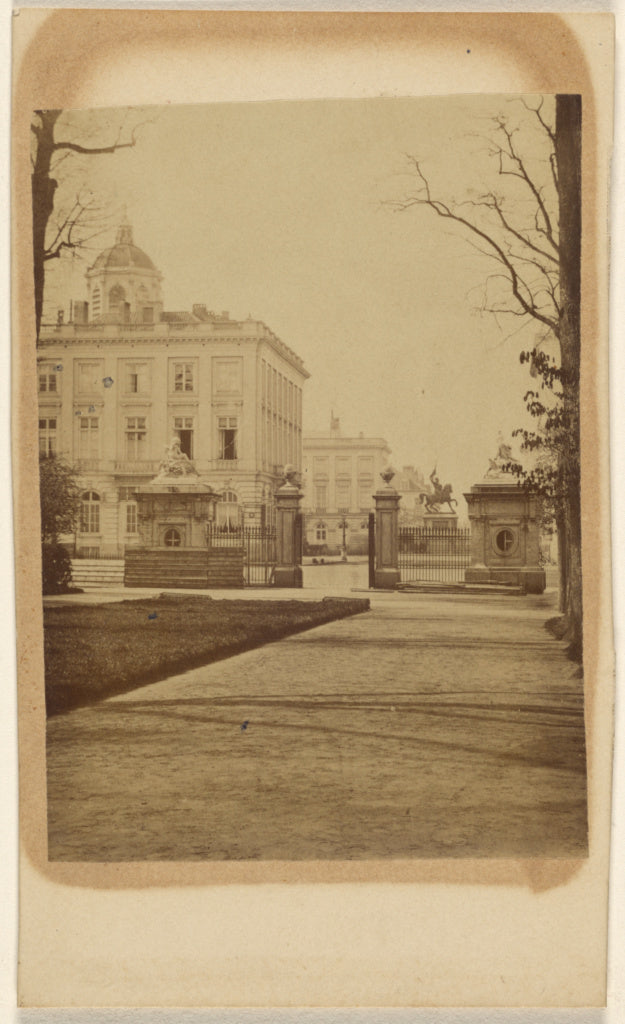 Unknown maker, Belgian:Bruxelles. Vue dans le Parc la grille, Poster Print Wall Art