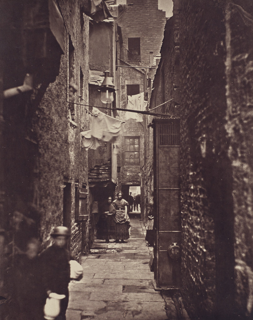 Thomas Annan:Close, No. 37 High Street., Poster Print Wall Art