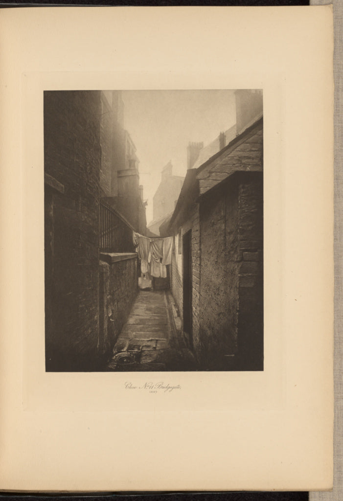 Thomas Annan:Close No. 11 Bridgegate, Poster Print Wall Art