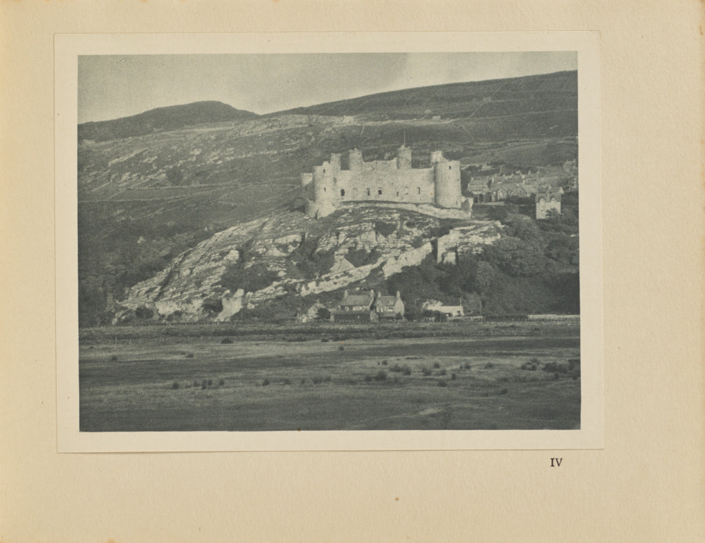 Alvin Langdon Coburn:Harlech Castle From The West, Poster Print Wall Art