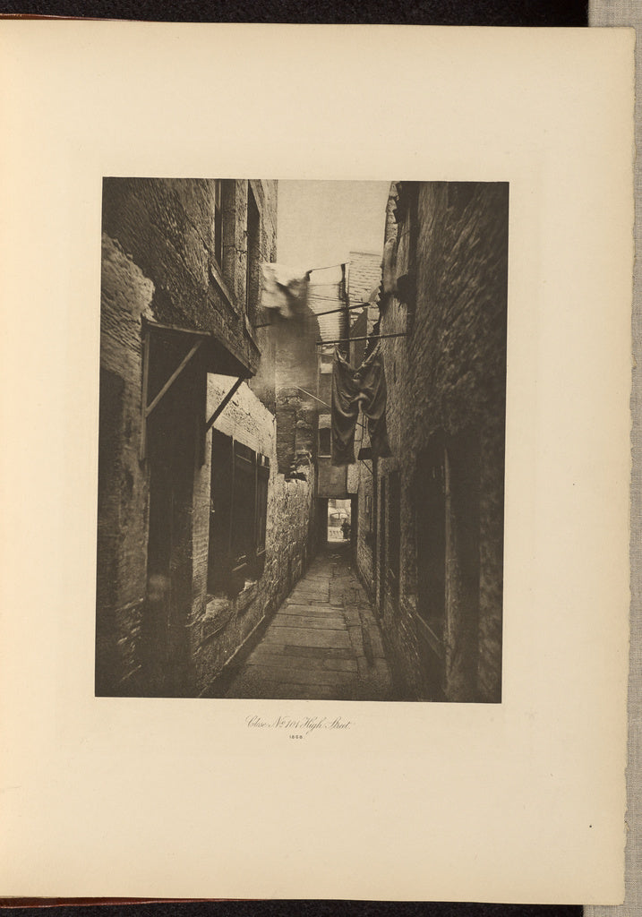 Thomas Annan:Close No. 101 High Street, Poster Print Wall Art