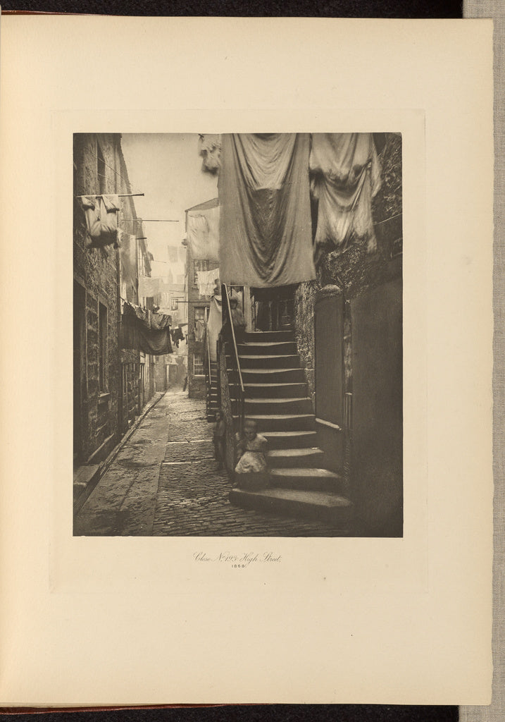 Thomas Annan:Close No. 193 High Street, Poster Print Wall Art