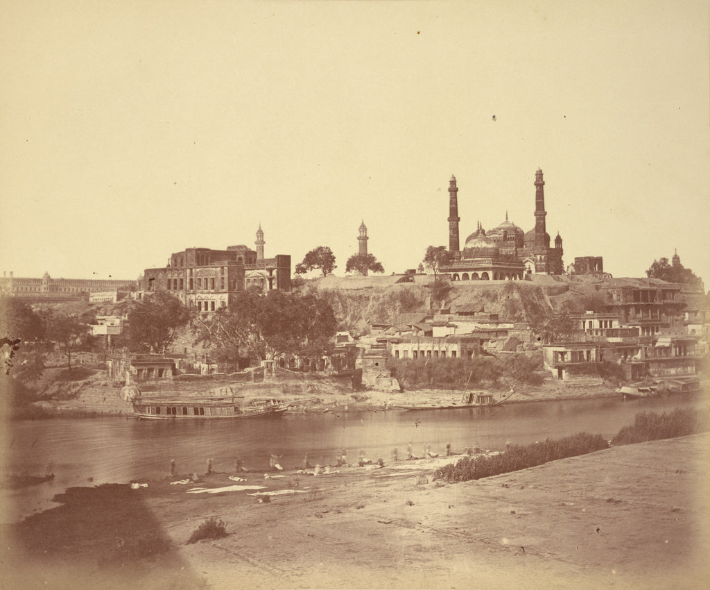 Felice Beato:[The Muchee Bhawan Fort and the Gomti River Tak, Poster Print Wall Art