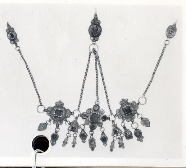 :Head Ornament 19th–first half 20th century-16x12"(A3) Poster