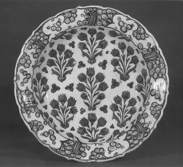 :Dish with Pattern of Flowering Plants c1565–70-16x12"(A3) Poster