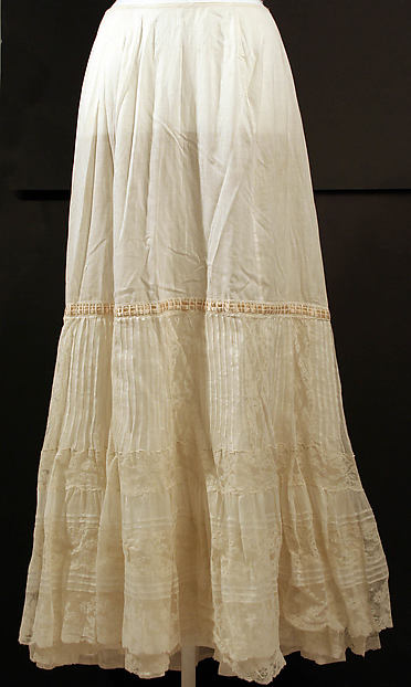 Petticoat c1907,16x12"(A3)Poster