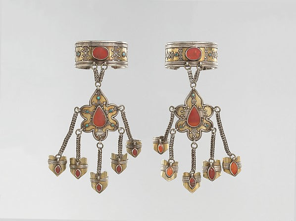 :Armband with Rings One of a Pair 20th century-16x12"(A3) Poster