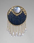 :Brooch c1912–13-16x12"(A3) Poster