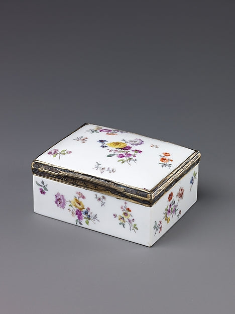 :Snuffbox c1760-16x12"(A3) Poster