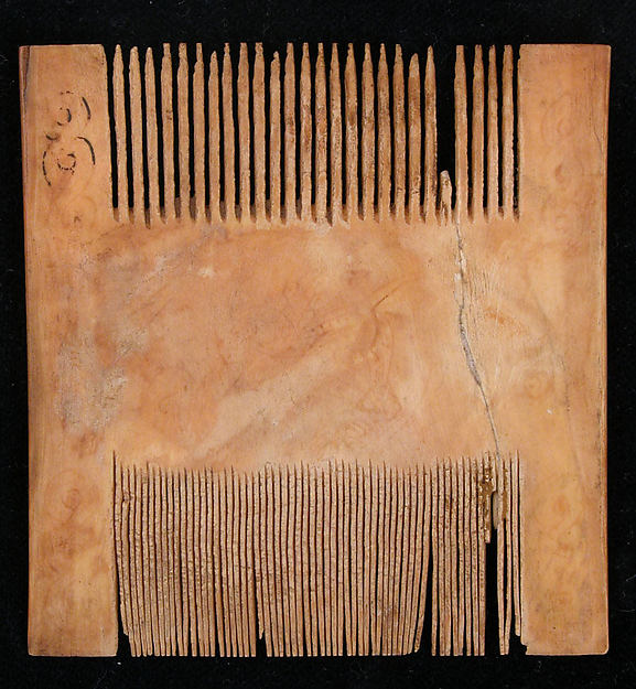 :Comb 12th century-16x12"(A3) Poster