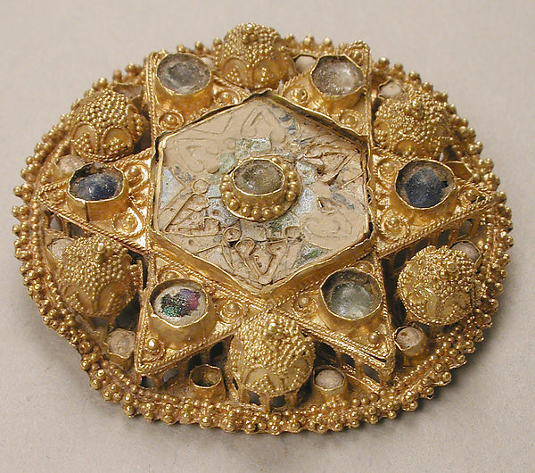:Brooch c970–1030-16x12"(A3) Poster