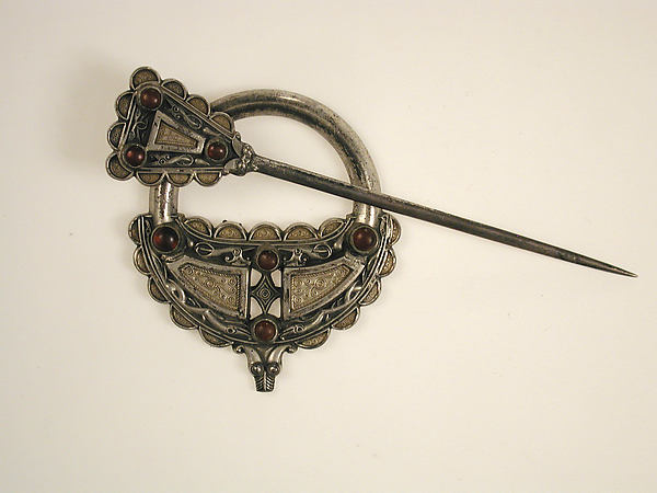 :Roscrea Brooch early 20th century-16x12"(A3) Poster