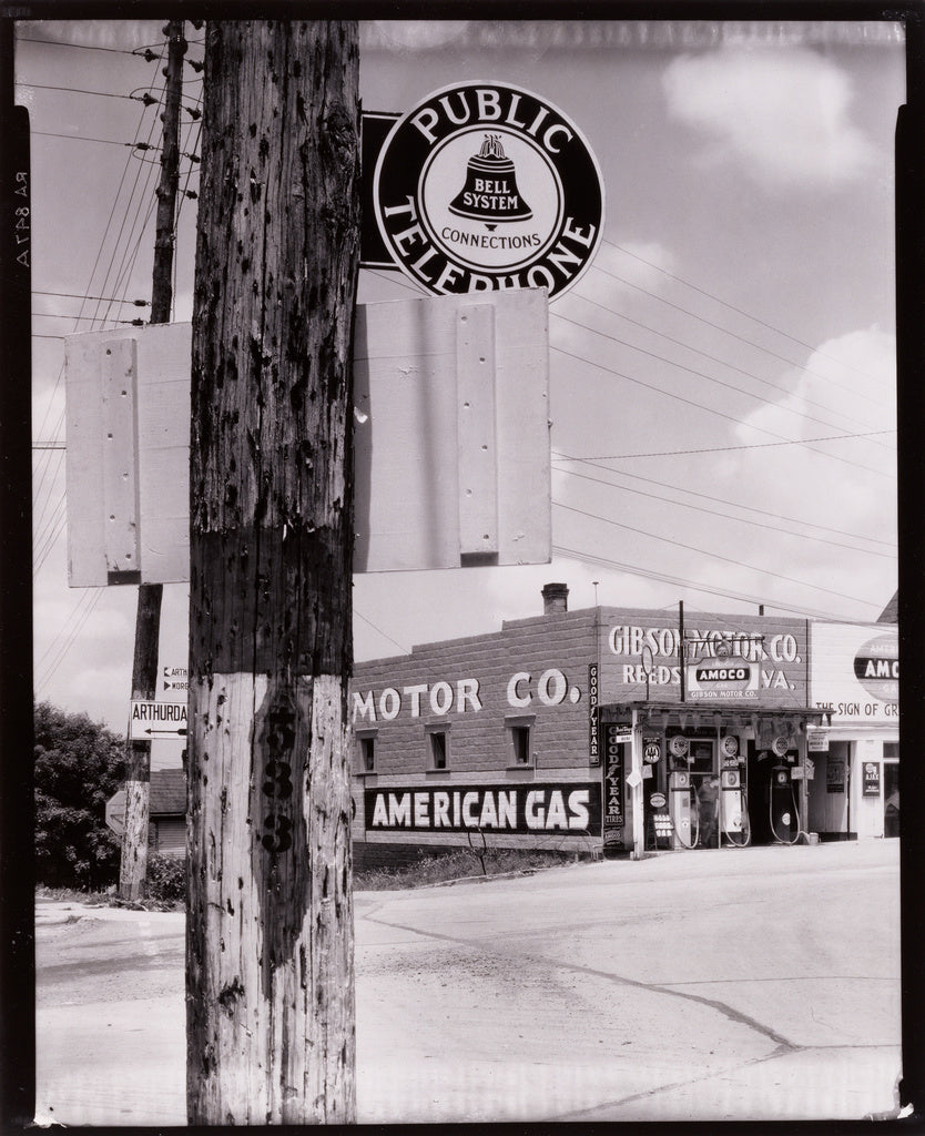 Walker Evans:Highway Corner, Reedsville, West Virginia,16x12"(A3)Poster