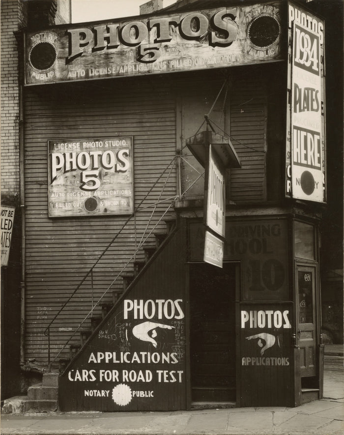 Walker Evans:License Photo Studio, New York,16x12