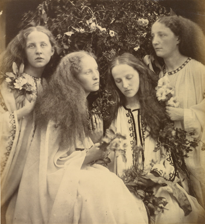 Julia Margaret Cameron:The Rosebud Garden of Girls,16x12