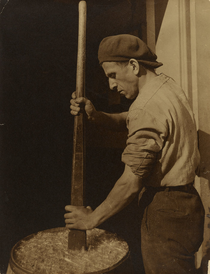 Lewis W. Hine:Factory Worker,16x12