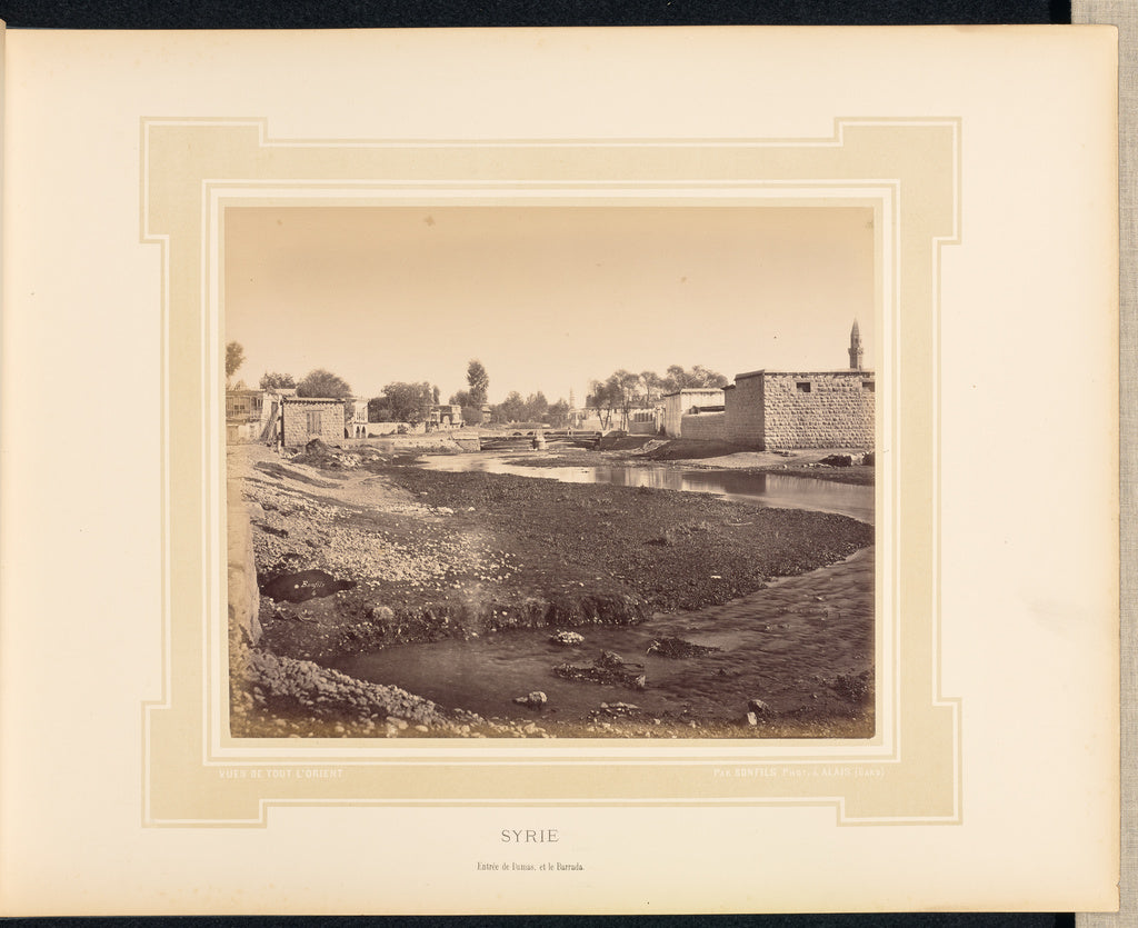 Félix Bonfils:Syrie: Entrée de Damas et le Barrada, Poster Print Wall Art