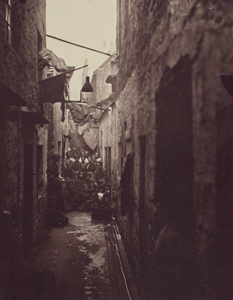 Thomas Annan:Close, No. 118 High Street., Poster Print Wall Art
