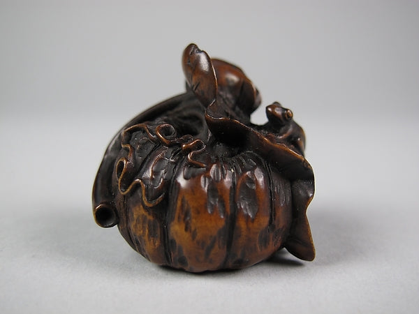 Netsuke of Frog on Squash 18th cent,  Poster Print Wall Art