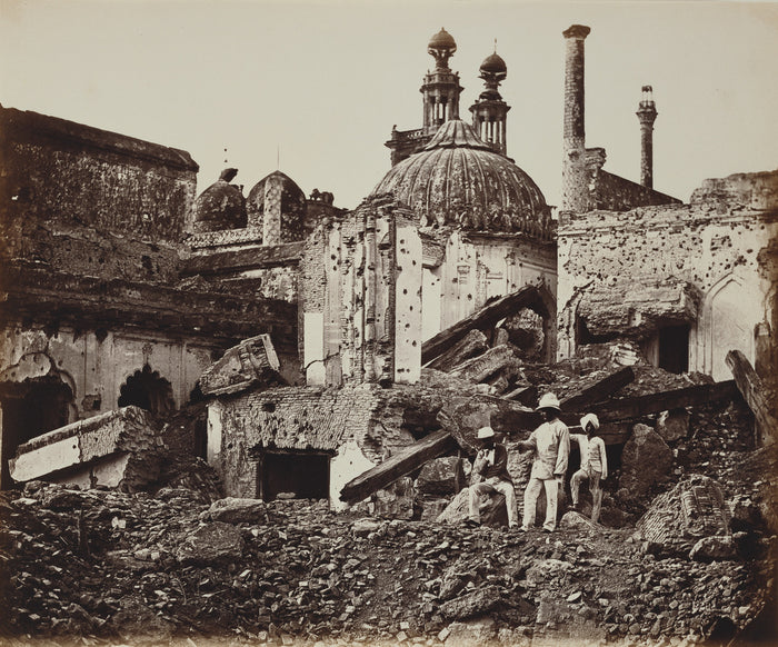 Felice Beato:[The Mine in the Chattar Manzil, Exploded by th,16x12