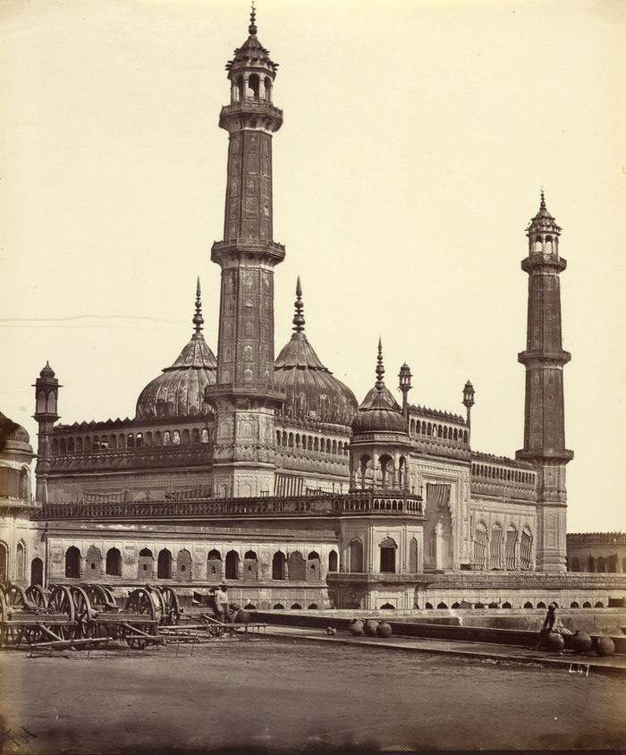 Felice Beato:[Mosque, Inside Asaf-ud-Daula's Imambara],16x12