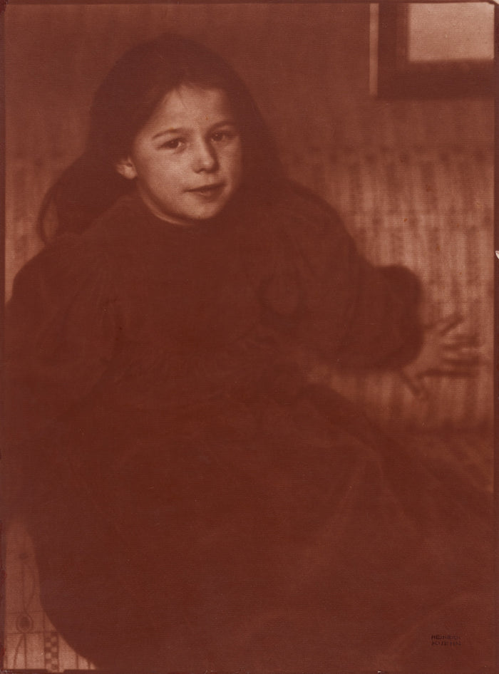 Heinrich Kühn:Portrait of Lotte,16x12