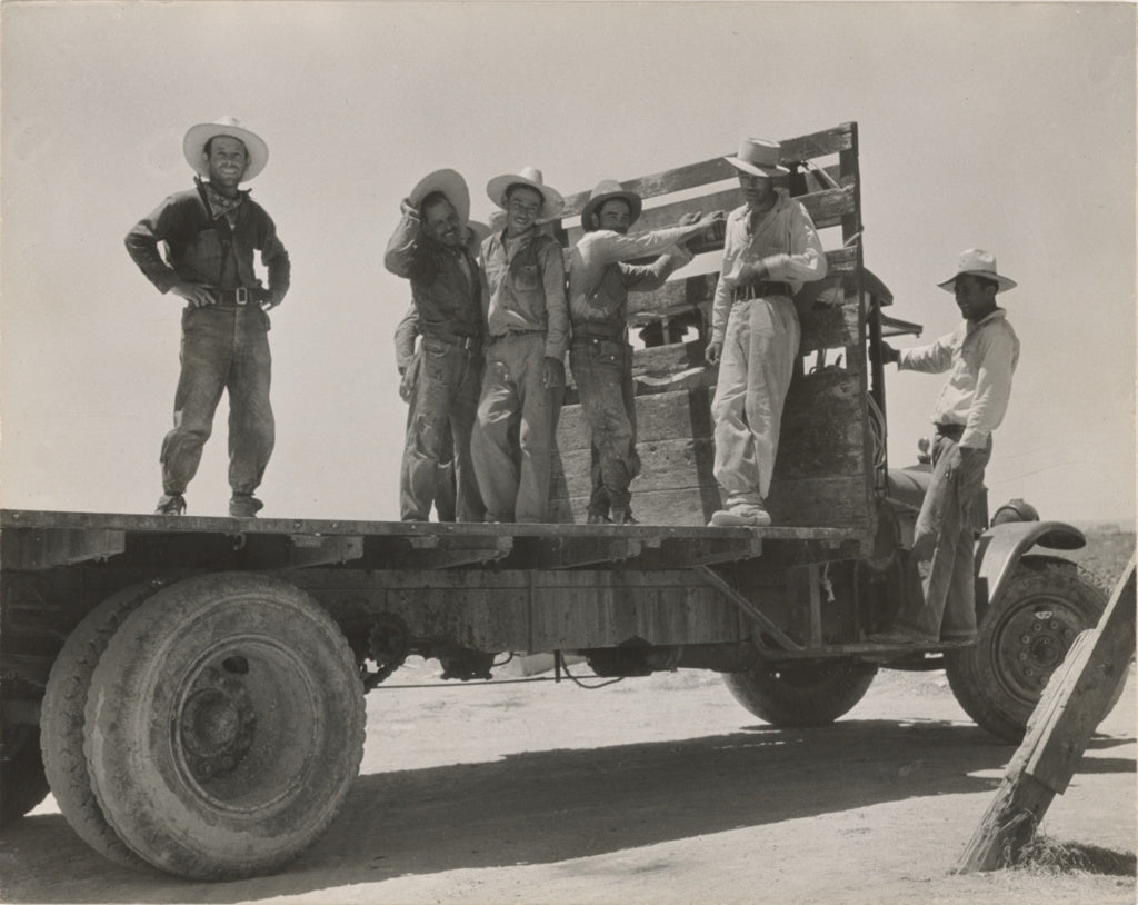 Dorothea Lange:Cantaloupe Pickers, Mexicans, at End of Day i, Poster Print Wall Art