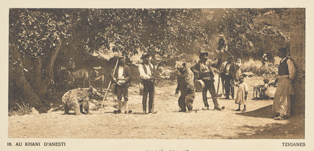 Frédéric Boissonnas:Au khani d'Anesti. Tziganes, Poster Print Wall Art