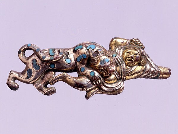 ,Belt Hook in the Shape of a Warrior and a Leopar,16x12