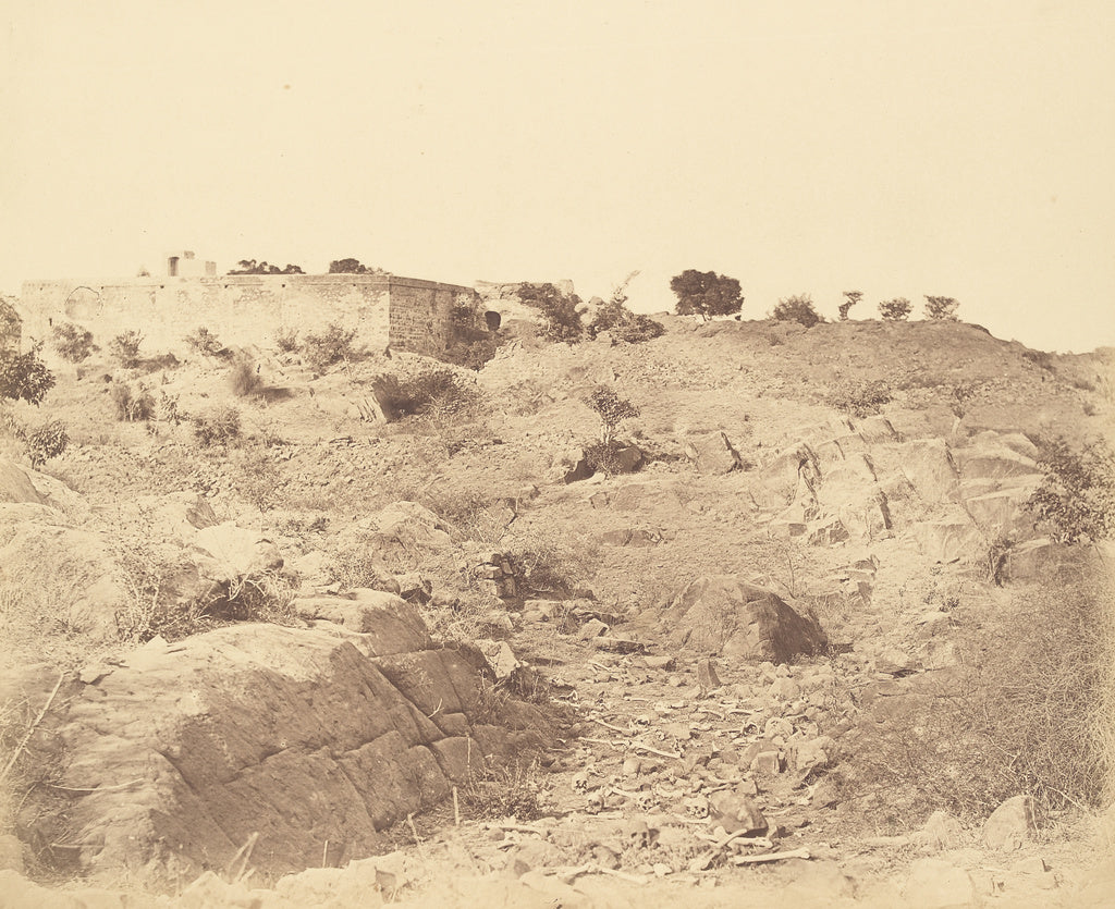 Felice Beato:[Sammy House, Showing the Bodies of Sepoys Kill, Poster Print Wall Art