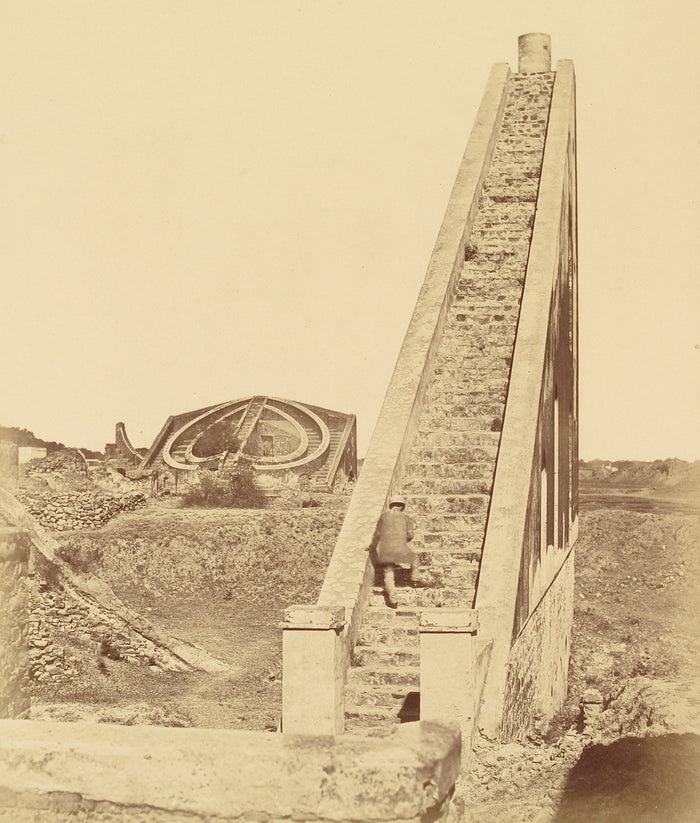Felice Beato:[Old Observatory near Delhi],16x12
