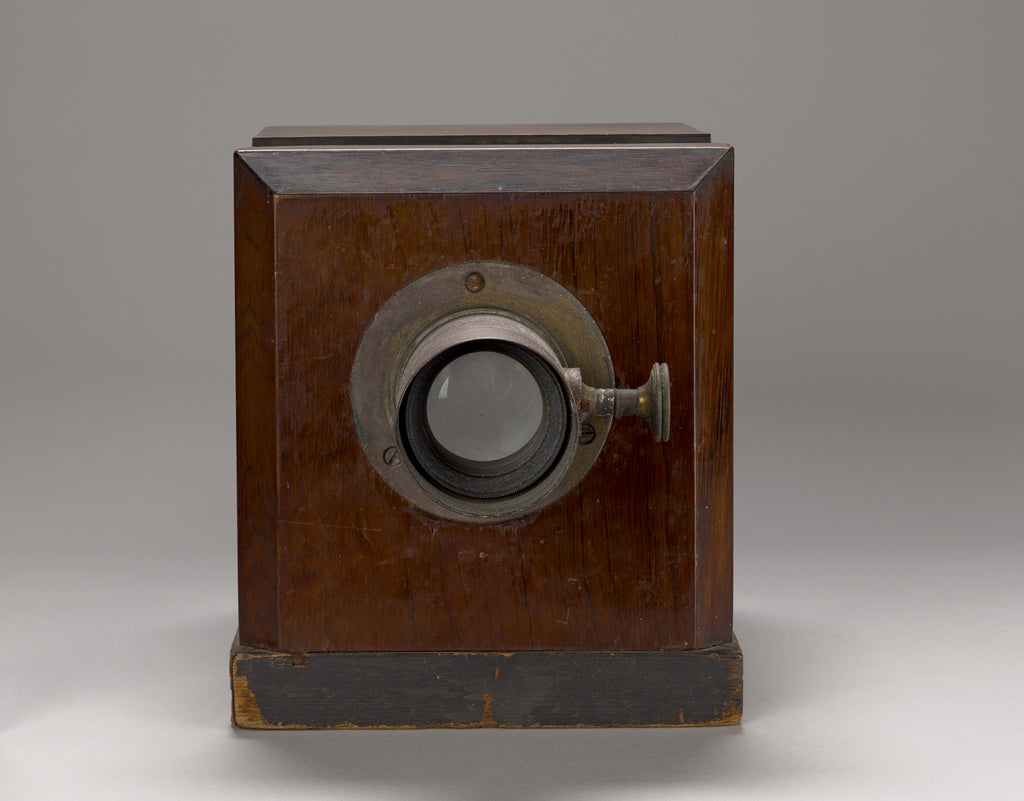 W. & W.H. Lewis Co.Lens by:Lewis Daguerreotype Camera with f,16x12"(A3)Poster