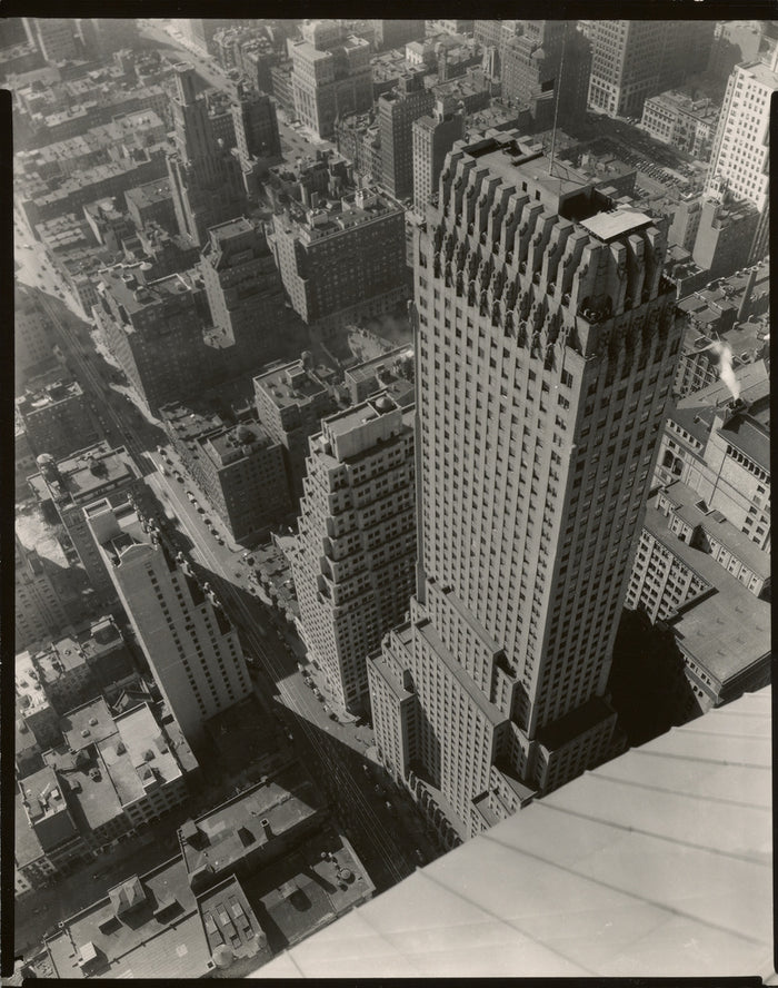 Berenice Abbott:Chanon Building, New York,16x12