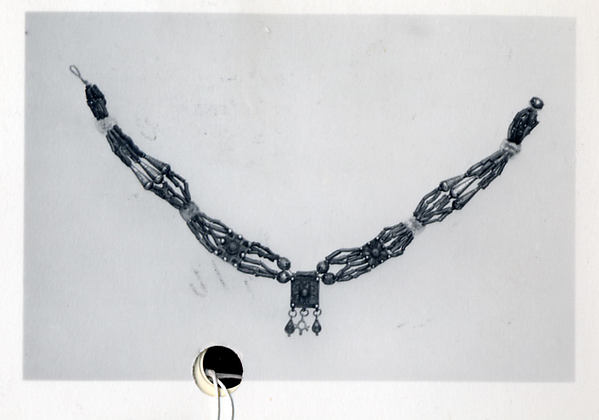 :Necklace 19th–first half 20th century-16x12"(A3) Poster