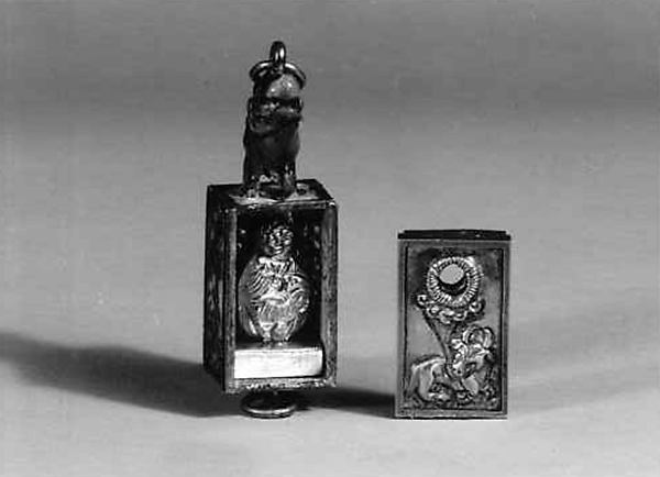 Pendant late 19th–early 20th cent,  Poster Print