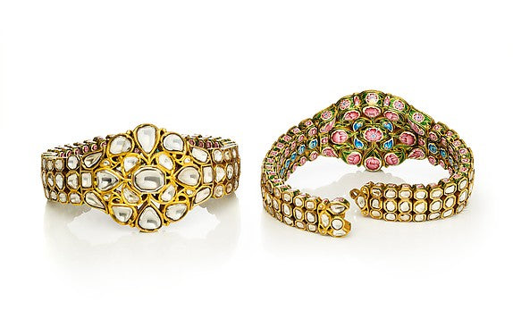 :Pair of Bracelets 1800–25-16x12"(A3) Poster