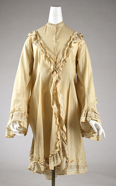 Dressing gown 1700–1937,16x12"(A3)Poster