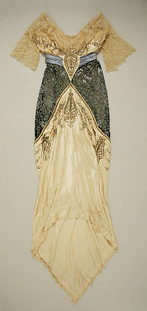Evening dress c1914,16x12"(A3)Poster