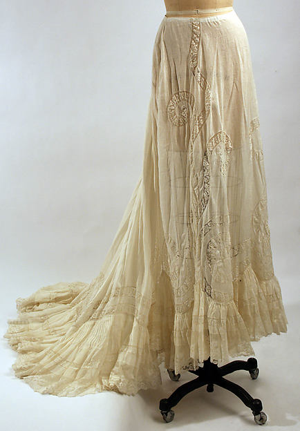 Underskirt c1900,16x12"(A3)Poster