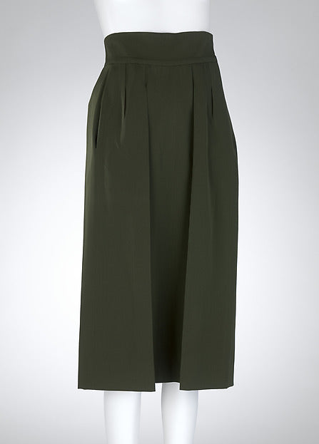 :Skirt 1943-16x12"(A3) Poster
