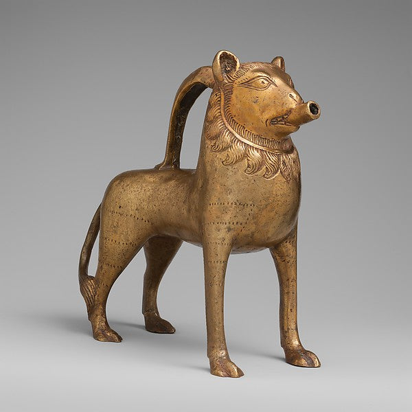 :Aquamanile in the Form of a Lion 14th century-16x12
