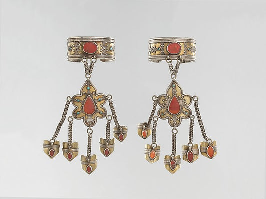 :Armband with Rings One of a Pair 20th century-16x12"(A3) Poster