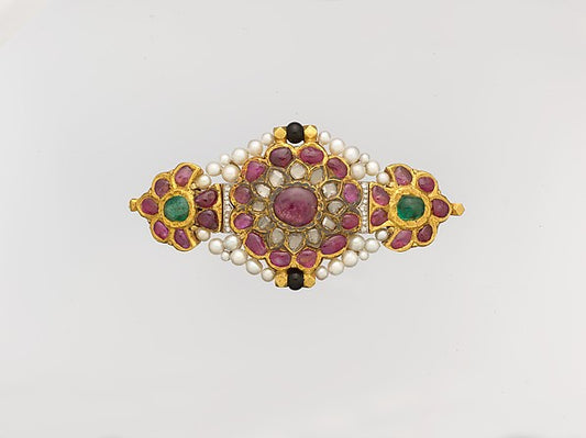 :Centerpiece from an Armlet later made into a Brooch 18th–19-16x12"(A3) Poster