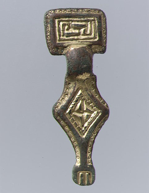 :Miniature Square-Headed Brooch 500–550-16x12"(A3) Poster