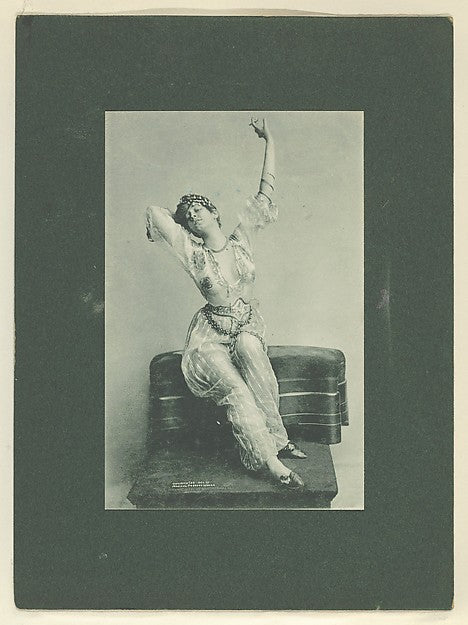 :Plate 10 from Little Egypt Actresses series  issued by Mono-16x12"(A3) Poster