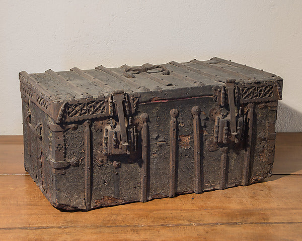 :Coffer 15th century with modern restorations-16x12"(A3) Poster