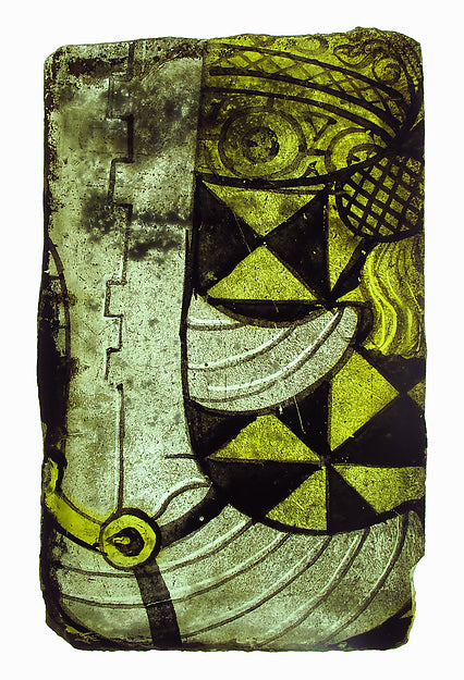 :Glass Fragment early 16th century-16x12